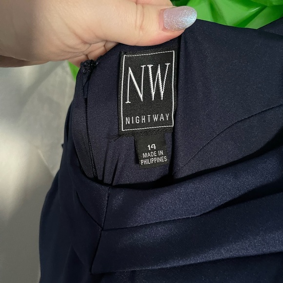 Formal Dress - Picture 3 of 3